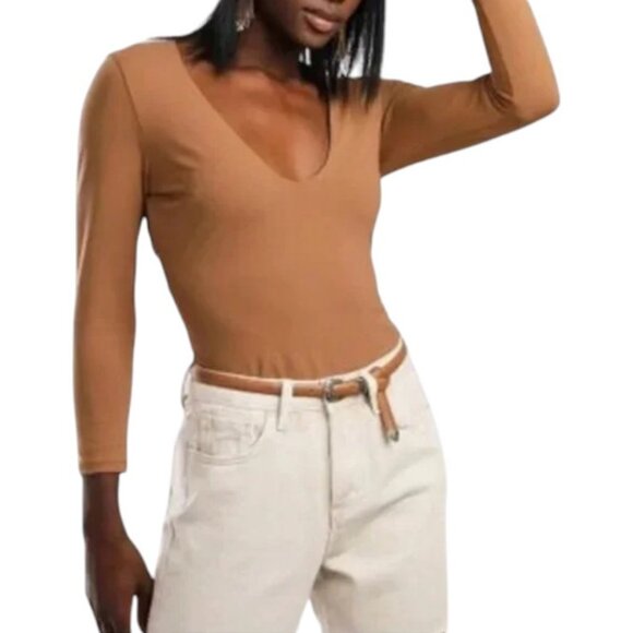 Free People tan deep V-neck long sleeve seamless bodysuit size US M - Picture 1 of 10